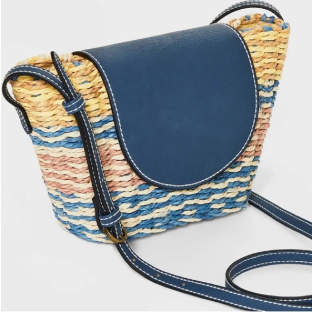 🌸🌸 Striped Woven Boho Crossbody Bag 🌸🌸